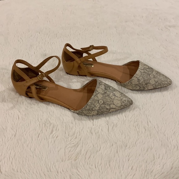 'Ava' Pointy Toe Flat‎ HALOGEN® EUC - Picture 5 of 9